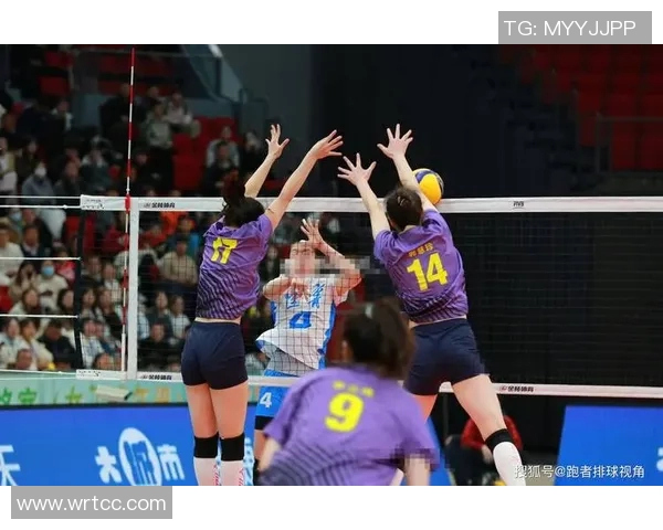 山东女排与福建女排激战正酣谁能在这场较量中笑到最后 山东女排与福建女排激战正酣谁能在这场较量中笑到最后